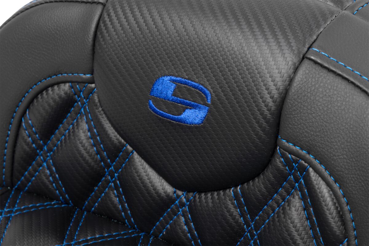 RoadSofa™ Seat - without Backrest - Carbon Fiber - Blue Stitch - Bild 3