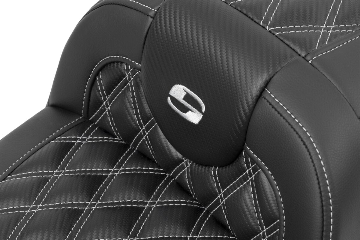 RoadSofa™ Seat - without Backrest - Carbon Fiber - Silver Stitch - Bild 3