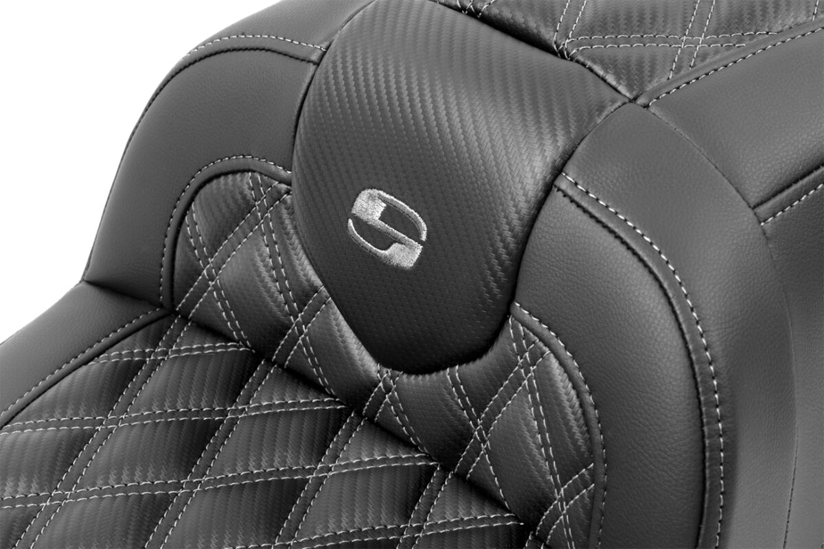 RoadSofa™ Seat - with Backrest - Carbon Fiber - Gray Stitch - Bild 3