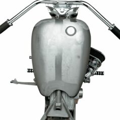 ONE-PIECE EXTENDED GAS TANK W/ SINGLE SCREW-IN CAP