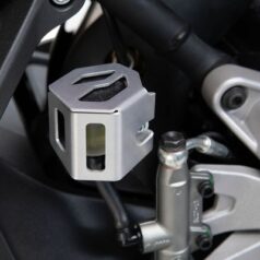 Brake reservoir guard