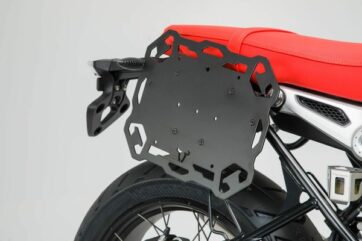 Universal side bracket Right
