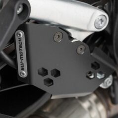 Brake cylinder guard