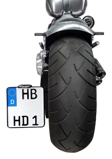 SIDE MOUNT LICENSE PLATE HOLDER W/TL ALUM CHROM (A) (FXD)