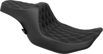 Seat Predator 3 Double Diamond Silver Vinyl Touring