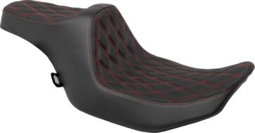 Seat Predator 3 Double Diamond Red Vinyl Touring