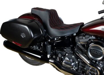 Predator III Seat - Double Diamond - Black w/ Red Stitching - Softail 18+ - Bild 2