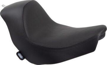 SEAT SOLO SMTH VNYL ST18+