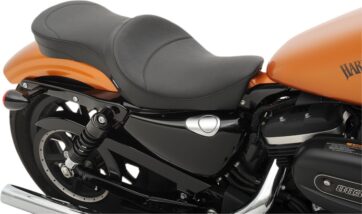 SEAT LOW-PROFILE DOUBLE BUCKET SMOOTH BLACK