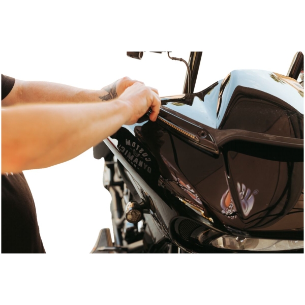 TRIM W-SHLD FLTR BLK - Bild 5