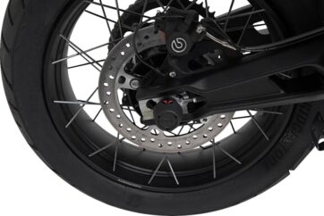 REAR AXLE SLIDER SET BLACK Triumph Tiger 800 / 900 - Bild 3