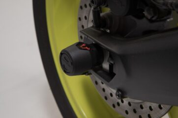 REAR AXLE SLIDER SET BLACK Yamaha MT-09 - Bild 3