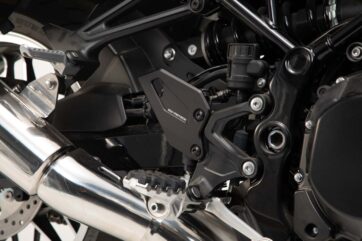 HEEL GUARD BLACK Kawasaki Z900RS/ Cafe - Bild 3