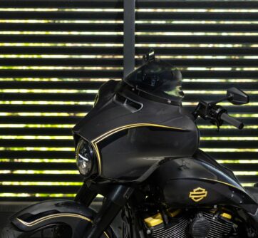 Black Series List till Vindruta Passande  Harley Davidson FLH 2014-2023 - Bild 3