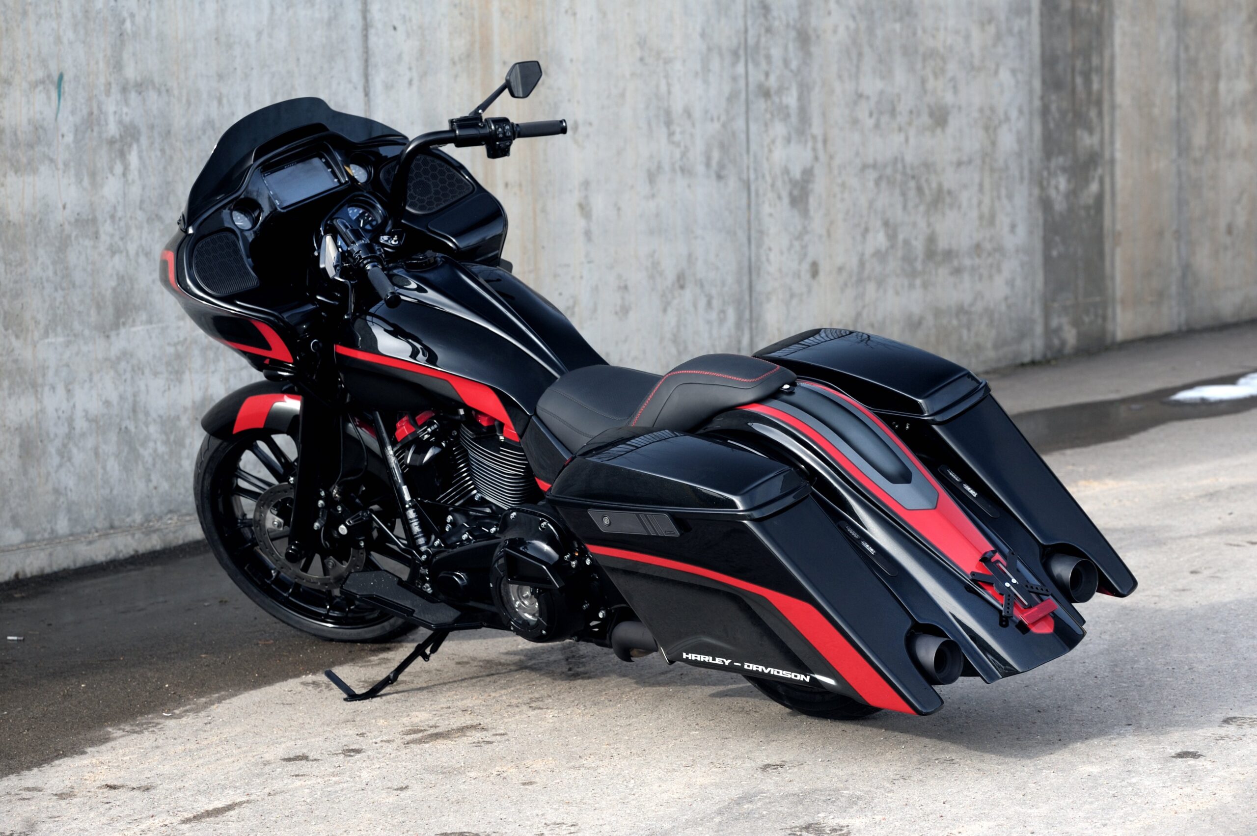 Set Skärm Och sidoväskor Magnus till Harley Davidson Touring 2014 och nyare - Bild 8