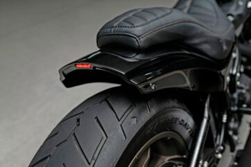 Crook Series Short Bakskärm till  Harley Davidson Street Bob, Softail Standard 180-200 hjul - Bild 4
