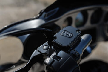 "Black Series" koppling och broms- cylinder covers/lock till Harley Davidson Touring 2017 och nyare - Bild 2