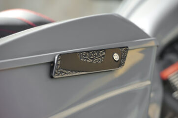 "Diamond Series" Latch covers  till  Harley Davidson Touring 2014 och nyare - Bild 2