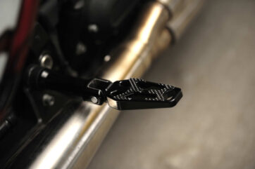 Crook Series Passagerar  fotpinnar till Harley Davidson M8 Softail - Bild 2