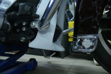 Celtic Chin /Nedre Spoiler till Harley Davidson Touring 2009-2016 Med oljekyl - Bild 4