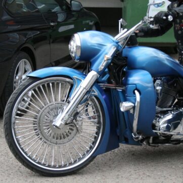 Kohuvud/ Nacelle för strålkastare  för rejkad krona passar Harley Road King 2014 och nyare - Bild 2