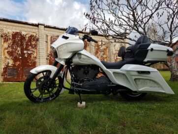 Stretched Side Covers for Harley Davidson Touring 2014 up models - Bild 3