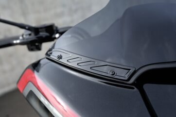 Black Series List till Vindruta till  Harley Davidson Road Glide 2015-2023 - Bild 3