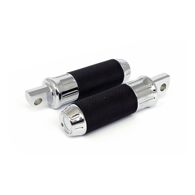 Cobra footpegs. Chrome - Alla traditionella H-D hanfästen. (Exkl. ryttare/passagerare på: 18-24 Softails; 20-21 Livewire. Exkl. ryttare plats på: 15-20 XG; 10-22 XL1200X/XS; 11-20 XL1200C; 12-16 XL1200V)