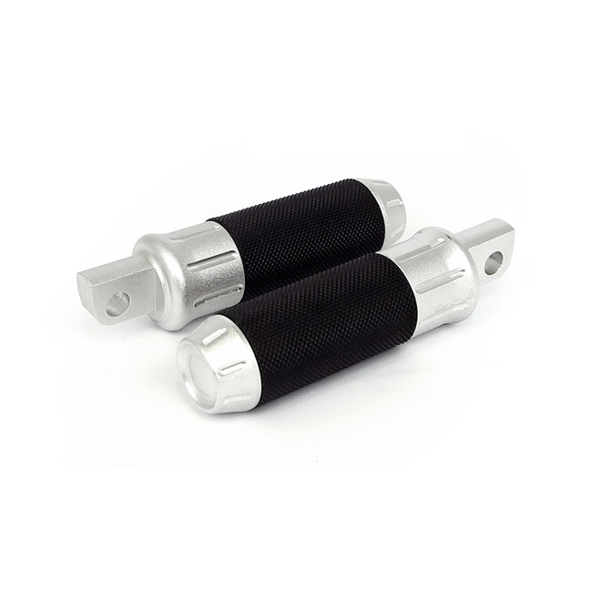 Cobra footpegs. shot peened chrome - Alla traditionella H-D hanfästen. (Exkl. ryttare/passagerare på: 18-24 Softails; 20-21 Livewire. Exkl. ryttare plats på: 15-20 XG; 10-22 XL1200X/XS; 11-20 XL1200C; 12-16 XL1200V)
