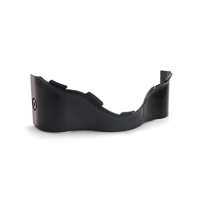 Lower outer batwing fairing trim skirt. Black - 14-23 FLH FLT/Touring; 14-23  FLHX. Modeller med traditionella Batwing-kåpor (exkl. Trikes, alla FLTR-modeller): 
FLH 1AAP REVIVAL (2021). 
FLHT 1FVC Electra Glide STANDARD (19-22). 
FLHTCU 1FCC Electra Glide ULTRA CLASSIC (18-19). 
FLHTCU 1FCM ULTRA CLASSIC (14-16). 
FLHTCU TC 1KSL ULTRA CLASSIC TWINKYLD (14-16). 
FLHTCUL 1KDM ULTRA CLASSIC LOW (15-16). 
FLHTCUL TC 1KFL ULTRA CLASSIC LÅG DUBBELKYLD (15-16). 
FLHTK 103 1TEL CVO LIMITED (2014). 
FLHTK 1KED ULTRA LIMITED (18-19). 
FLHTK 1KEF ULTRA LIMITED (19-23). 
FLHTK 1KEL ULTRA LIMITED (14-16). 
FLHTK ANV 1KWD ULTRA LIMITED JUBILEUM (2018). 
FLHTK SHRINE 1KND ULTRA LIMITED SHRINE (18-19). 
FLHTK SHRINE 1KNF ULTRA LIMITED SHRINE EDITION (19-23). 
FLHTKANV 1AGF ULTRA LIMITED JUBILEUM (2023). 
FLHTKL 1KKD ULTRA BEGRÄNSAD LÅG (17-18). 
FLHTKL 1KKF ULTRA LIMITED LOW (2019). 
FLHTKL 1KKL ULTRA LIMITED LOW (15-16). 
FLHTKSE 1TEF CVO LIMITED (2017). 
FLHTKSE 1TEH CVO ULTRA LIMITED (2019). 
FLHTKSE 1TEN CVO LIMITED (14-16). 
FLHTKSE ANV 1THH CVO ULTRA LIMITED JUBILEUM (2018). 
FLHTP 1FMC Electra Glide STANDARDPOLIS (17-18). 
FLHTP 1FMM Electra Glide STANDARDPOLIS (14-16). 
FLHTP 1FMP Electra Glide STANDARDPOLIS (19-23). 
FLHTP 1FMP POLIS Electra Glide (2024). 
FLHX 1KBC STREET GLIDE (17-23). 
FLHX 1KBM STREET GLIDE (14-16). 
FLHX ANV 1KXC STREET GLIDE JUBILEUM (2018). 
FLHXS 1KRP STREET GLIDE SPECIAL (21-23). 
FLHXSE 1PXN CVO STREET GLIDE (2015).