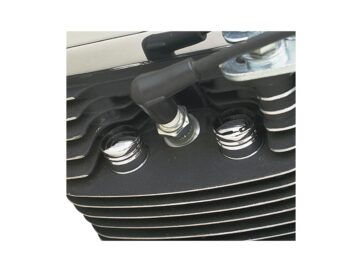 85-20 Sportster, 85-94 FX Model, 91-17 Dyna, 84-17 Softail, 86-17 TouringSlotted Head Bolt Cover Chrome