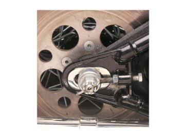 73-84 FL Shovel, 73-84 FX Shovel, 84-99 Softail, 88-03 Sportster, 87 XLH883Polished Stainless Axle Plates