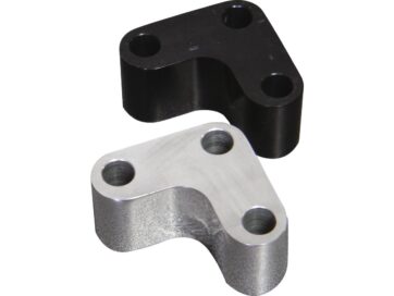 84-89, 99 FXST, 87-98 FXSTC, 88-99 FXSTS, 95-97 FXSTSB, 98-99 FXSTBForward Control Spacer Bracket 30 mm Aluminium Polished Left