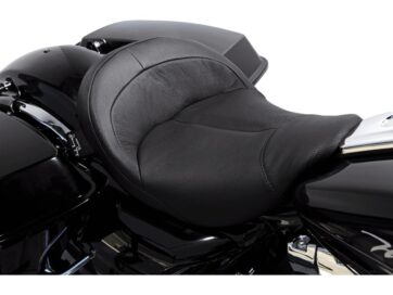 08-25 Touring BIGIST Solo Air-1 Seat Black Vinyl