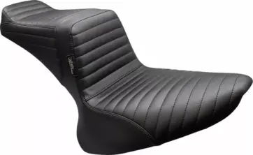 Tailwhip  Pleated Fx  - Softail 00-17