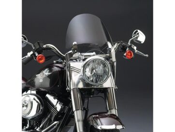 90-95, 97-00, 03-10 FLSTF, 88-90 FLSTC, 93-96 FLSTN, 01-06 FLSTFI, 10 FLSTFB, 10 FLSTSBSwitchBlade Deflector Quick Release Windshield Height: 14,5", Width: 13,5" Clear