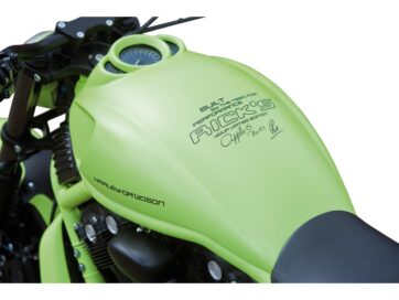 02-17 V-Rod, (except 06-07 VRSCR, 09-17 VRSCF, 13 VRSCF 105)Race Airbox Cover