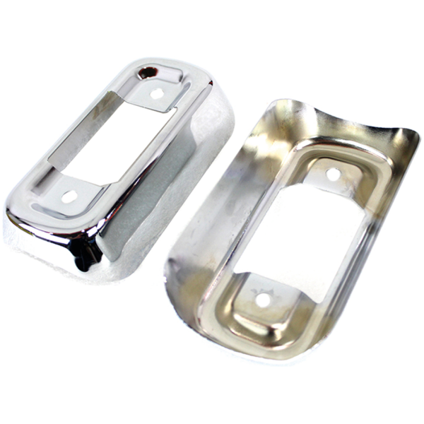CHROME MUFFLER BRACKET COVERS FOR TOURING 4" Muffler Chr Bracket Covers FLT/H17-Up
