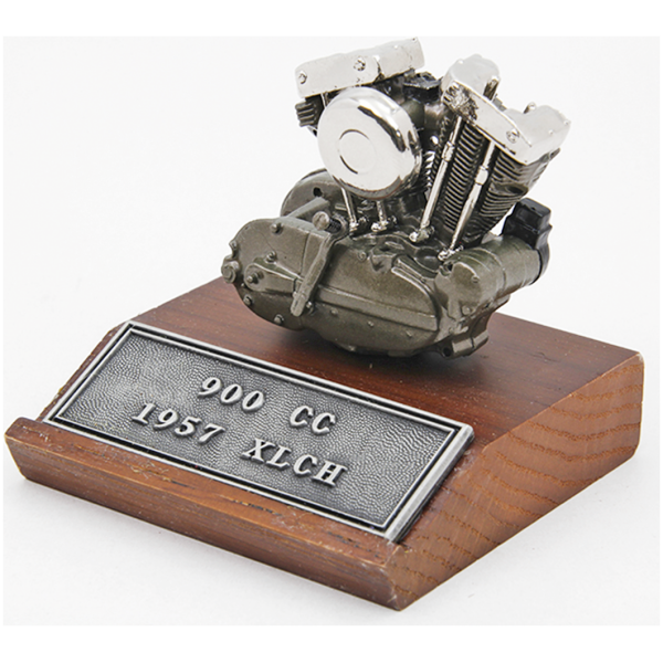 SCALE 1:8 MODEL ENGINES