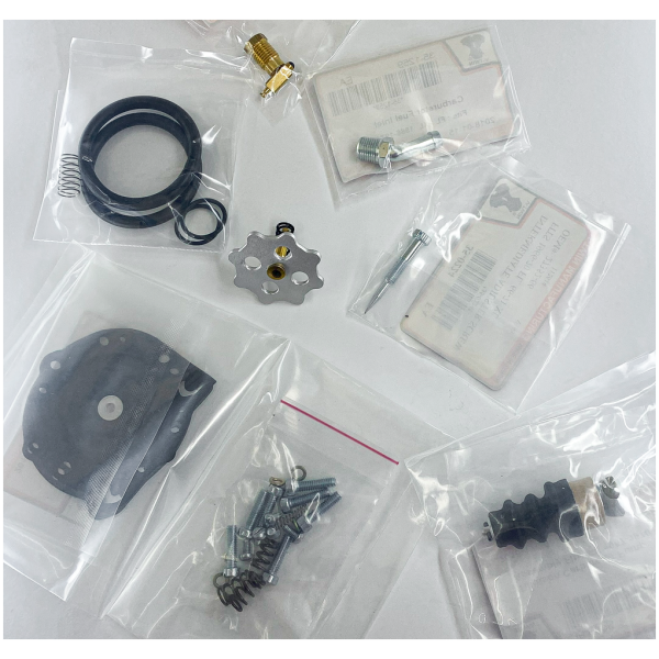 TILLOTSON CARBURETOR Tillotson complete gasket & hardwarekit